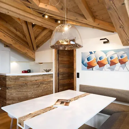 Contemporain Avec Sauna, Cheminee Et Parking Au Centre De 1850 - Fr-1-564-35 *